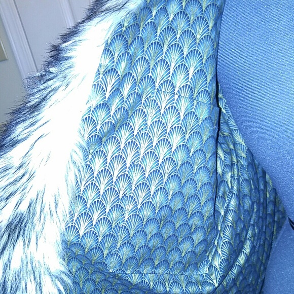 Beautiful faux fur, jacket. - Picture 5 of 5